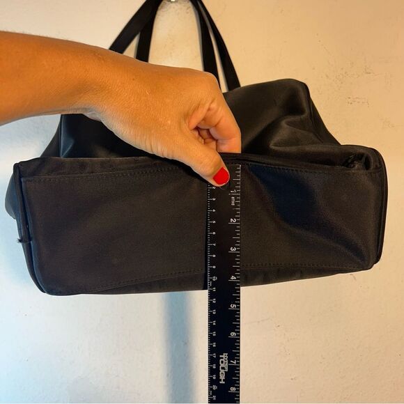 St John ladies Bag black gold double handle nylon capsule packable minimalist - Picture 7 of 13